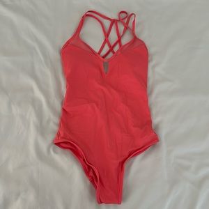 Lululemon one piece swimsuit sz 4 small coral